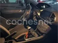 Usado Peugeot 308 Style 130 CV (95 kW) 2016 Granate Berlina