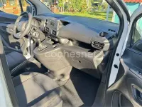 Usado Citroën Berlingo Feel 102 CV (75 kW) 2019 Blanco Monovolumen