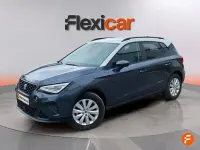 Usado Seat Arona FR 115 CV (84 kW) 2025 Gris SUV