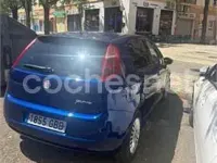 Usado Fiat Grande Punto Active 90 CV (66 kW) 2008 Azul Utilitario