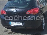 Usado Opel Astra Sport 115 CV (84 kW) 2010 Negro Berlina