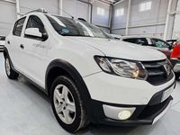 Usado Dacia Sandero Stepway Ambiance 90 CV (66 kW) 2016 Blanco Utilitario