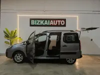 Usado Citroën e-Berlingo XTR 100 CV (73 kW) 2016 Gris / plata Monovolumen
