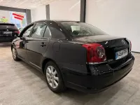 Usado Toyota Avensis Sol 126 CV (92 kW) 2007 Negro Berlina