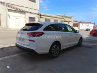 Usado Hyundai i30 GO! 120 CV (88 kW) 2018 Blanco Familiar