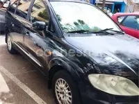 Usado SsangYong Rodius Limited 165 CV (121 kW) 2007 Negro Monovolumen