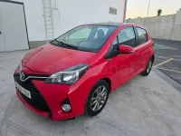 Usado Toyota Yaris Live 69 CV (50 kW) 2015 Rojo Utilitario