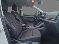 Usado Skoda Karoq Selection 150 CV (110 kW) 2025 Blanco SUV