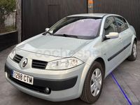 Usado Renault Mégane II Privilege 115 CV (84 kW) 2004 Gris / plata Berlina