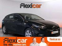 Usado Kia Ceed 136 CV (100 kW) 2023 Negro Utilitario