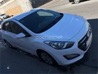 Usado Hyundai i30 100 CV (73 kW) 2016 Negro Berlina