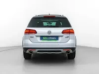 Begagnad VW Golf Alltrack 180 HK (132 kW) 2017 Vit Kombi