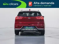 Usado Kia Niro 105 CV (77 kW) 2018 Rojo SUV