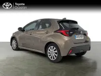 Usado Toyota Yaris Hybrid Active 116 CV (85 kW) 2023 Blanco Berlina