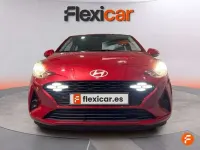 Usado Hyundai i10 67 CV (49 kW) 2023 Rojo Utilitario