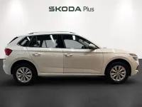 Usado Skoda Kamiq Ambition 95 CV (69 kW) 2022 Blanco SUV