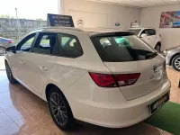 Usado Seat Leon Style 110 CV (80 kW) 2015 Blanco Familiar