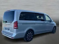 Usado Mercedes V220 163 CV (119 kW) 2023 Plateado Monovolumen