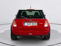 Usado Mini ONE 90 CV (66 kW) 2002 Rojo Utilitario