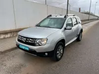 Usado Dacia Duster Lauréate 125 CV (91 kW) 2016 Gris SUV