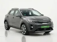 Usado Kia Stonic 120 CV (88 kW) 2023 Gris SUV