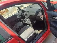Usado Ford C-MAX Ghia 109 CV (80 kW) 2007 Rojo Monovolumen