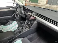Usado VW Passat Sportline 150 CV (110 kW) 2017 Azul Familiar