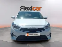 Usado Kia Ceed 136 CV (100 kW) 2023 Blanco Utilitario
