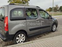 Usado Peugeot Partner Tepee Active 92 CV (67 kW) 2012 Beige Monovolumen