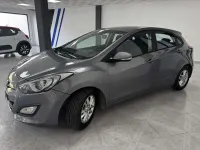 Usado Hyundai i30 90 CV (66 kW) 2014 Beige Utilitario
