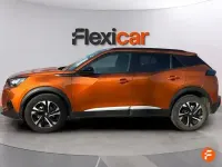 Usado Peugeot 2008 Active 100 CV (73 kW) 2022 Naranja SUV