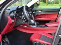 Usado Alfa Romeo Stelvio Executive 210 CV (154 kW) 2019 Negro SUV