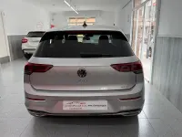 Usado VW Golf VIII R-line 150 CV (110 kW) 2023 Gris / plata Berlina
