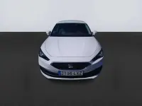 Usado Seat Leon Style 110 CV (80 kW) 2022 Blanco Utilitario