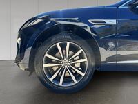 Usado Jaguar F-Pace R-Dynamic 404 CV (297 kW) 2025 Portofino blue SUV