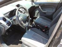 Usado Ford Fiesta Trend 70 CV (51 kW) 2010 Negro Utilitario