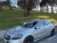 Usado Mercedes A180 122 CV (89 kW) 2016 Gris / plata Berlina