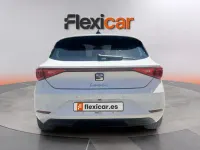 Usado Seat Leon Style 116 CV (85 kW) 2025 Blanco Familiar