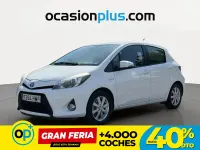 Usado Toyota Yaris Active 100 CV (73 kW) 2012 Blanco Utilitario