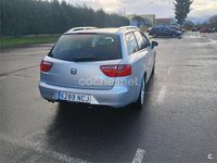 Usado Seat Exeo Sport 143 CV (105 kW) 2010 Gris / plata Familiar