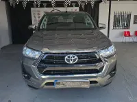 Usado Toyota HiLux 150 CV (110 kW) 2021 Verde Pickup/Camioneta
