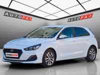 Usado Hyundai i30 95 CV (69 kW) 2021 Blanco Berlina