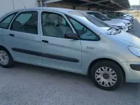 Usado Citroën Xsara Picasso 95 CV (69 kW) 2004 Azul Monovolumen