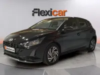 Usado Hyundai i20 100 CV (73 kW) 2024 Negro Utilitario