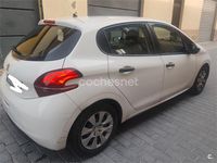 Usado Peugeot 208 Active 82 CV (60 kW) 2016 Blanco Utilitario