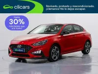 Usado Hyundai i30 N Line 120 CV (88 kW) 2023 Rojo Utilitario