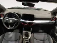 Usado Seat Arona FR 115 CV (84 kW) 2025 Gris/plata SUV