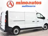 Usado Renault Trafic 131 CV (96 kW) 2022 Blanco Monovolumen