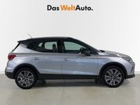 Usado Seat Arona FR 110 CV (80 kW) 2023 Gris plata SUV