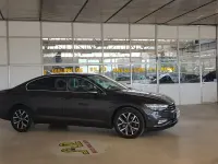 Usado VW Passat Business 150 CV (110 kW) 2023 Negro Familiar